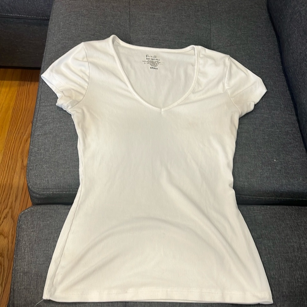 Ribbed white tee